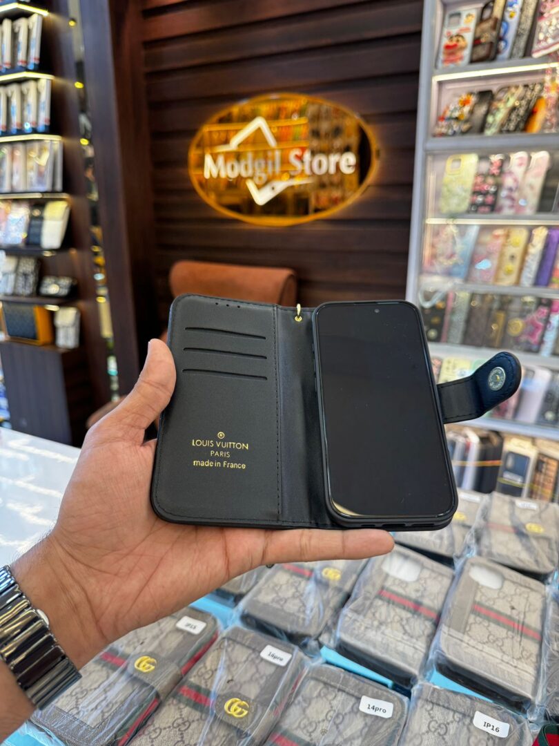 Embossed flip case (black ) - Image 3