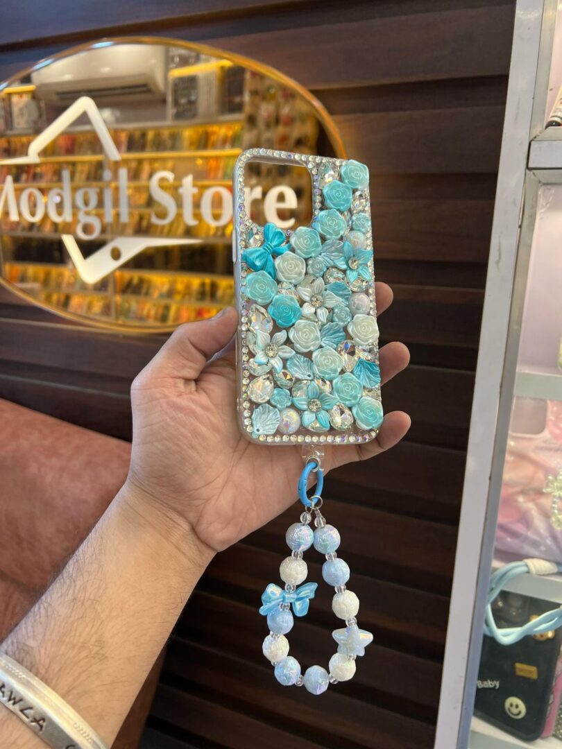 Heavy floral stone case with charm