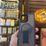 Smoke mag-safe case with stand