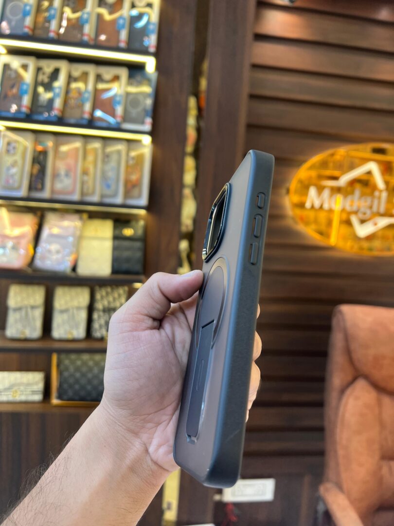 Smoke mag-safe case with stand - Image 5