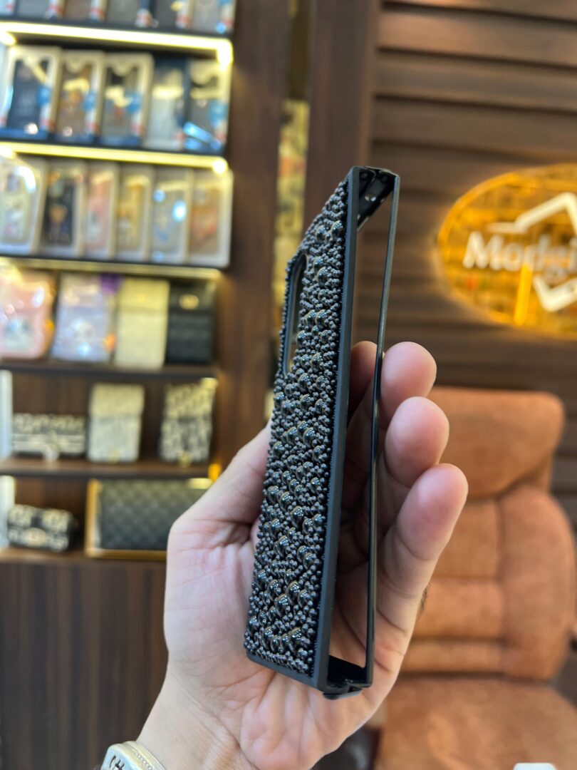 Stone case for Samsung fold & flip series (Black) - Image 2