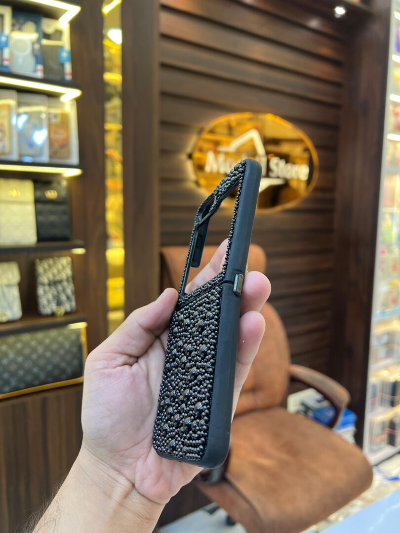 Stone case for Samsung fold & flip series (Black) - Image 8