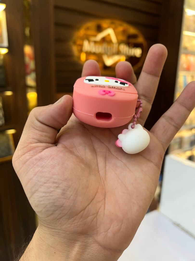 Hello kitty airpods case - Image 2