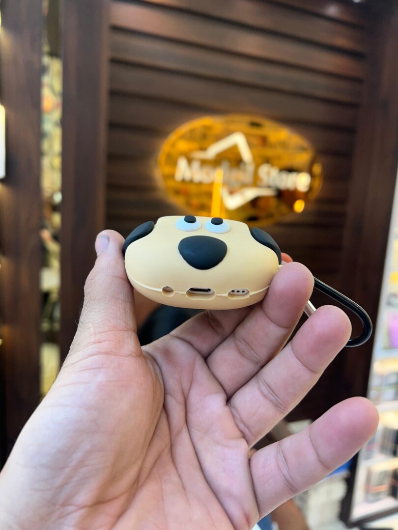 Dog character AirPods case - Image 4