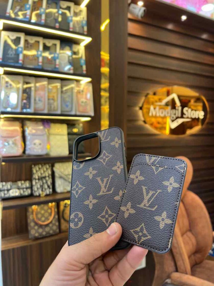 Big logo case with card holder