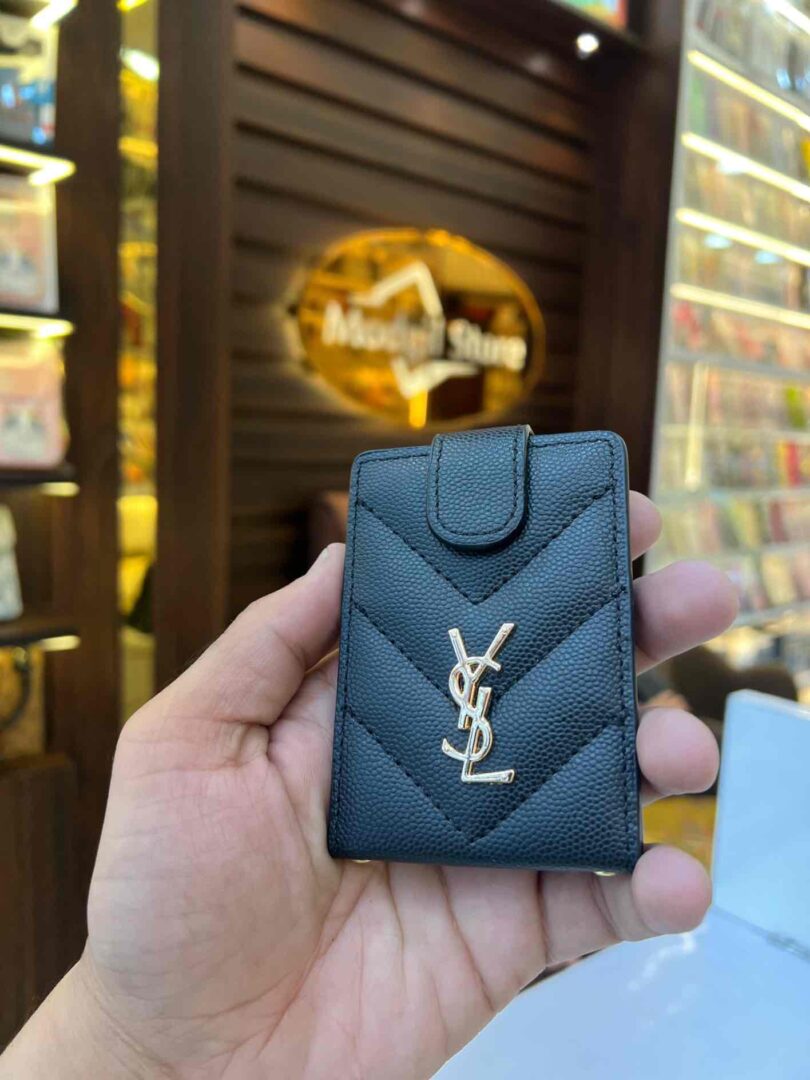 Card holder 101