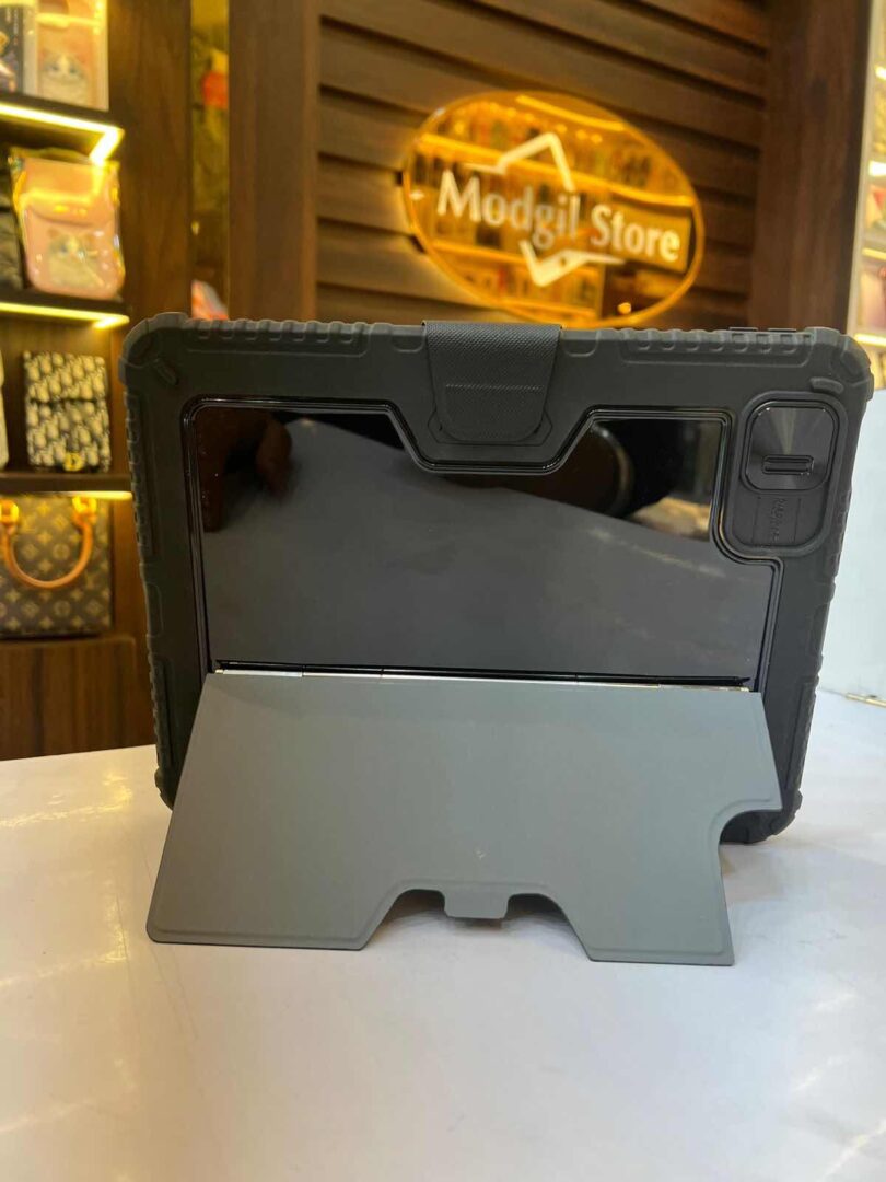 Armour case with keyboard - Image 5