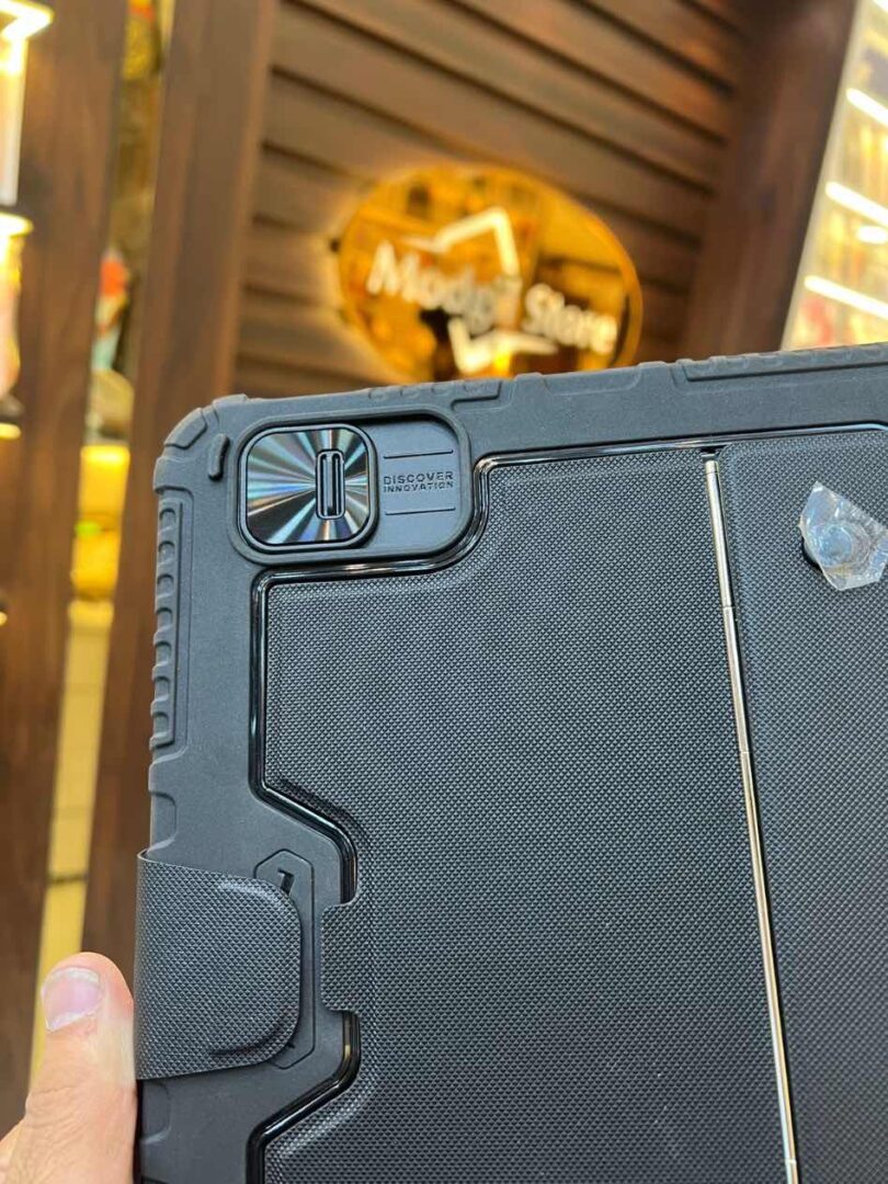 Armour case with keyboard - Image 3