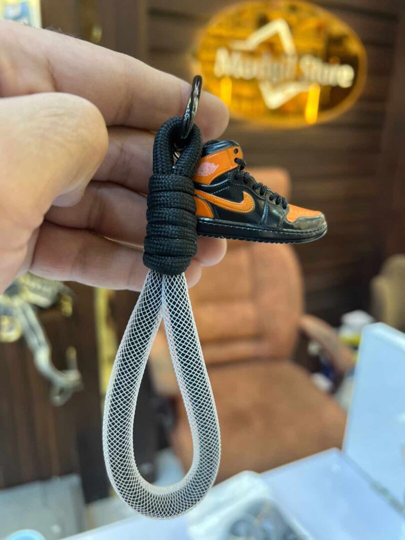 Shoe key-chain - Image 3