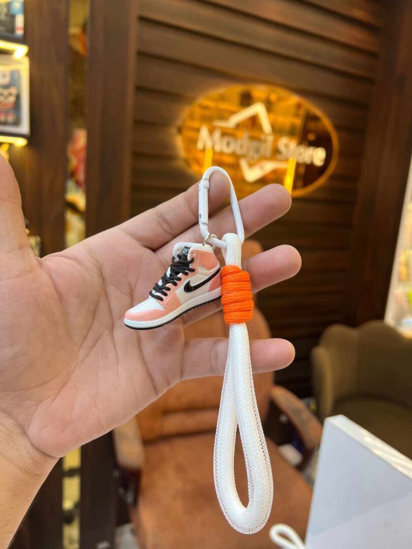 Shoe key-chain - Image 6