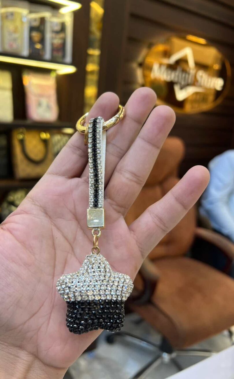 Star sparkle key-chain - Image 6