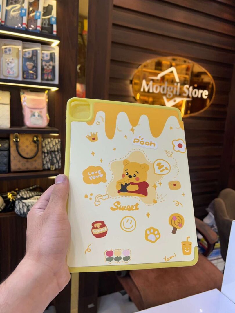 Pooh iPad case - Image 3