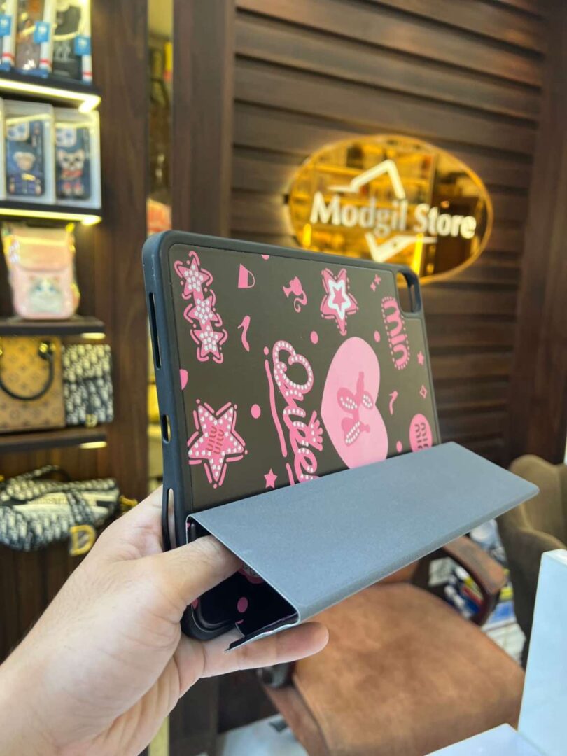 Queen iPad case - Image 2