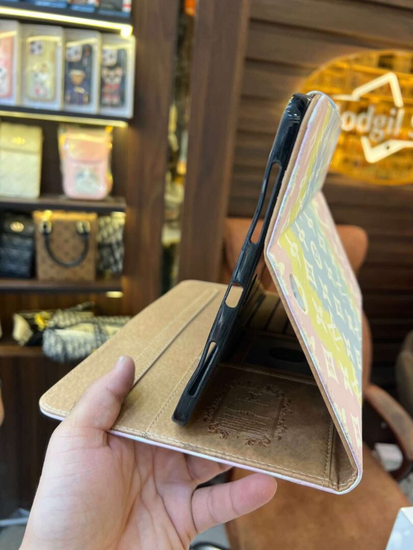 Pastel flip iPad case (L.V) - Image 4