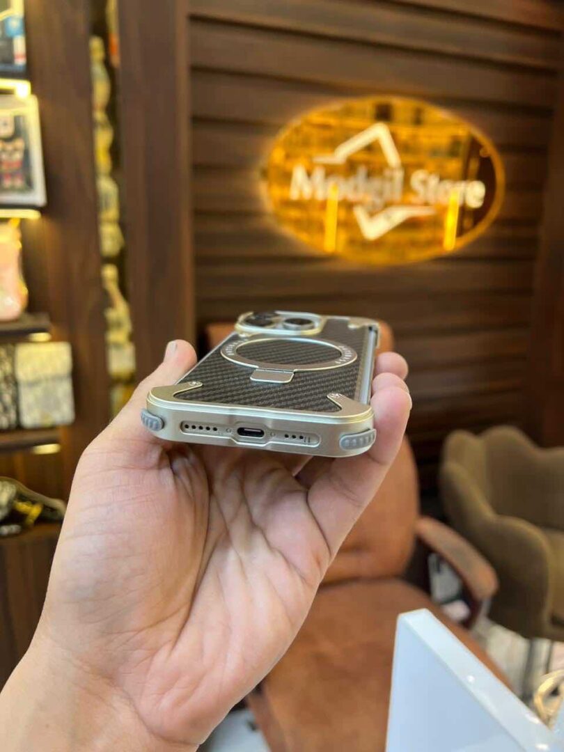 Metal carbon series case - Image 3
