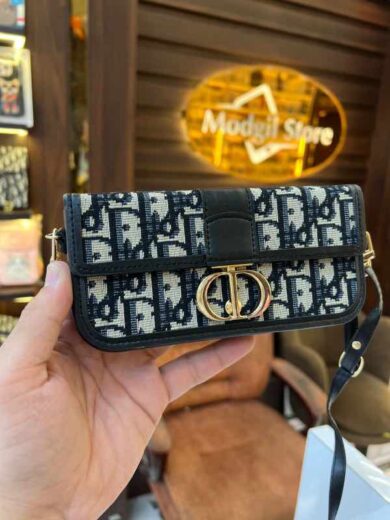 CD side bag with metal buckle