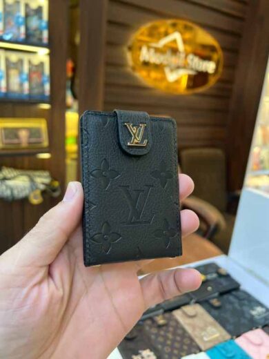 Flip card holder LL.v ( embossed black edition)