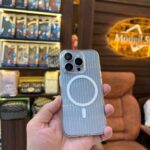 Non-yellow wavy case with mag-safe