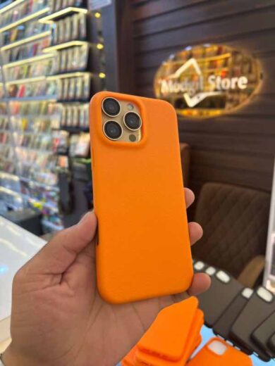 Orange silicone texture case - iphone16