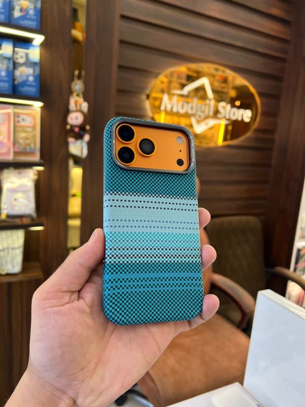 Blue Kevlar mag-safe case with stand