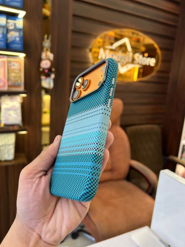 Blue Kevlar mag-safe case with stand - Image 4