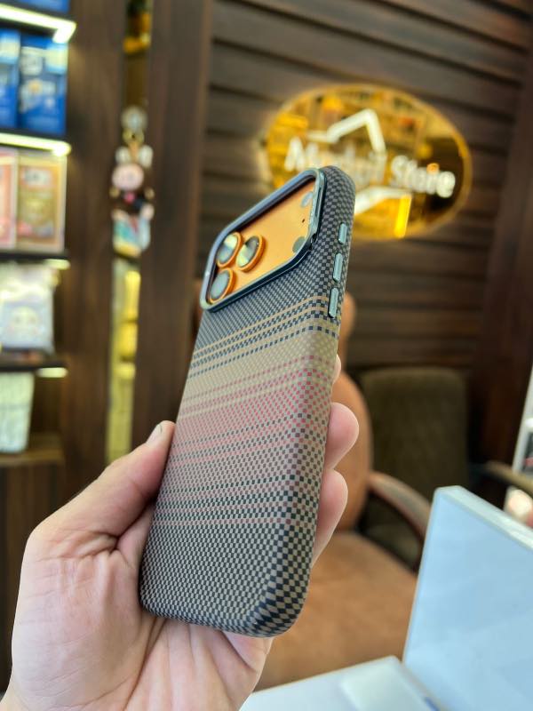 Kevlar brown mag-safe case with stand - Image 4