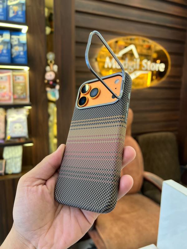 Kevlar brown mag-safe case with stand - Image 2