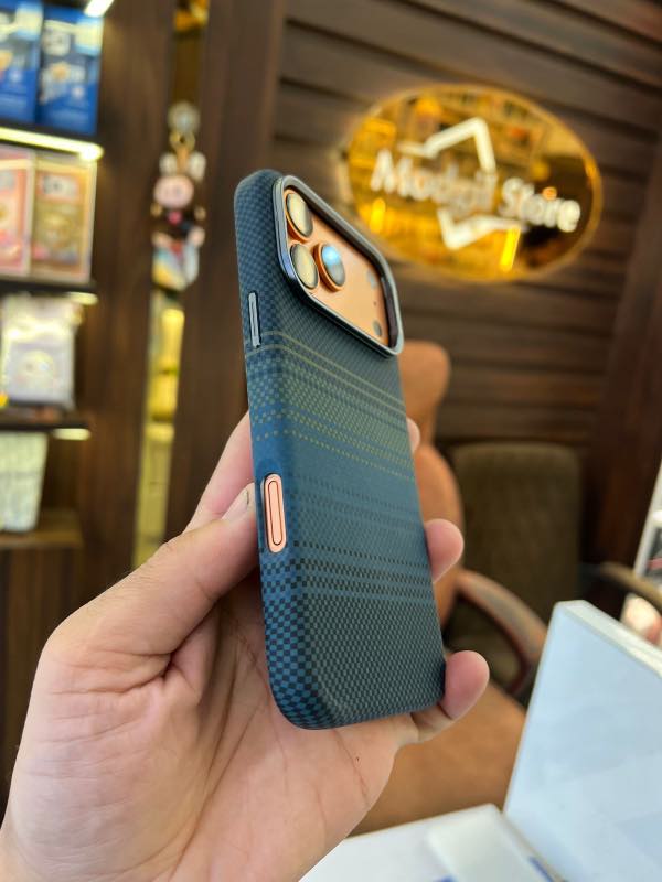 Blue kevlar mag-safe case with stand - Image 2