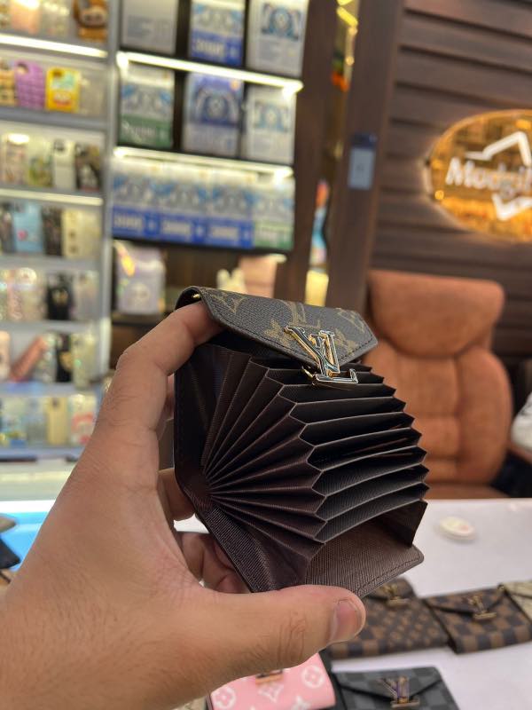 LL.V card holder (Brown bold logo) - Image 2