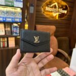 LL.V embossed  card holder