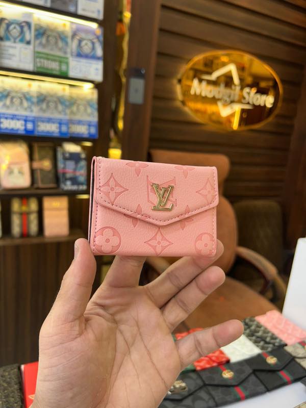 LL.V embossed card holder (Pink)