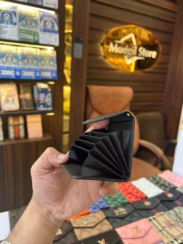 GG leather texture card holder - Image 2