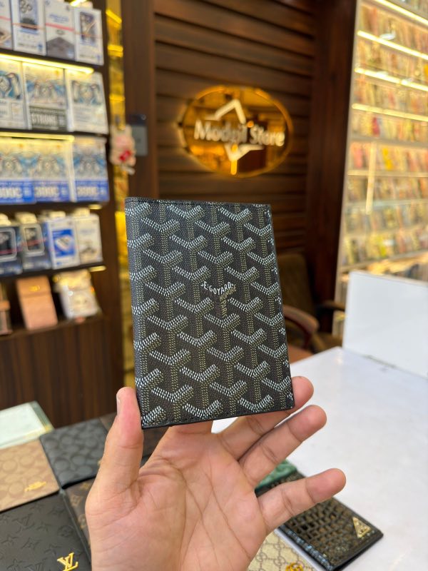 GY black passport holder