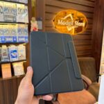 Black foldable iPad case