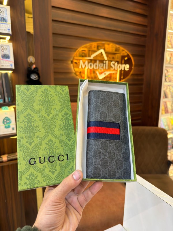 Long Wallet GG side stripped
